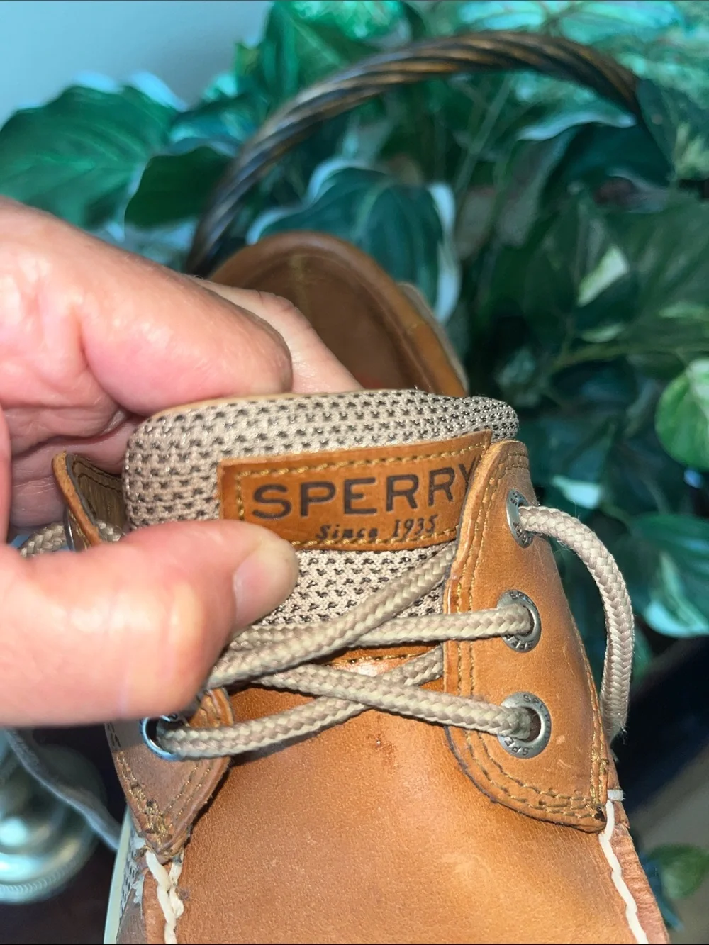Sperry Men’s Tan Leather Classic 2-Eye Boat Shoes Men’s 9 Wide